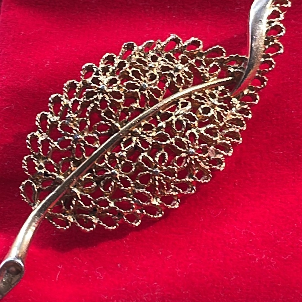 Brooch - Picture 3 of 10